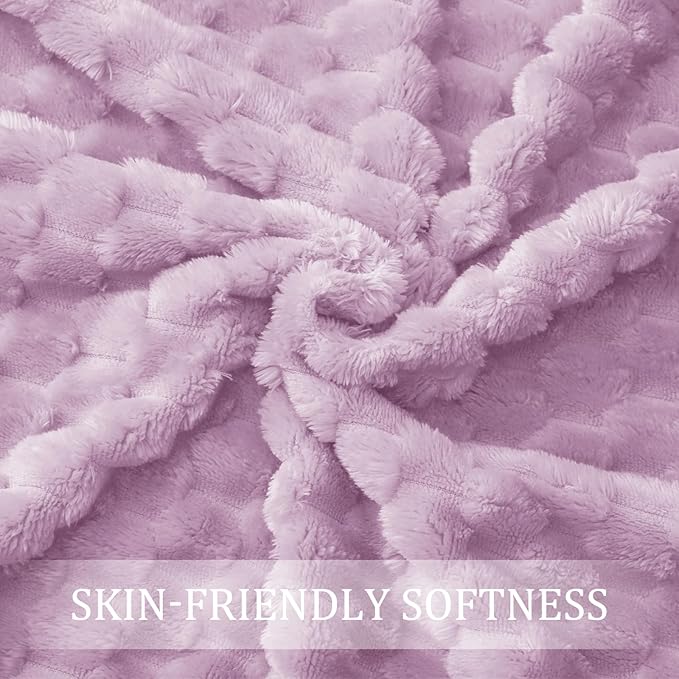 Exclusivo Mezcla Fleece King Blanket for Bed, Extra Large Fuzzy Lilac Purple Bed Blankets, Soft Cozy Plush Sofa Throws for All Seasons, 90x104 Inches