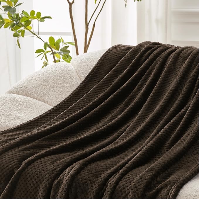 Exclusivo Mezcla Fleece Throw Blanket Extra Large, Super Soft and Warm Blankets for Couch, Sofa and Bed Waffle Textured, Cozy, Fuzzy and Lightweight (Coffee, 50x70 Inches)