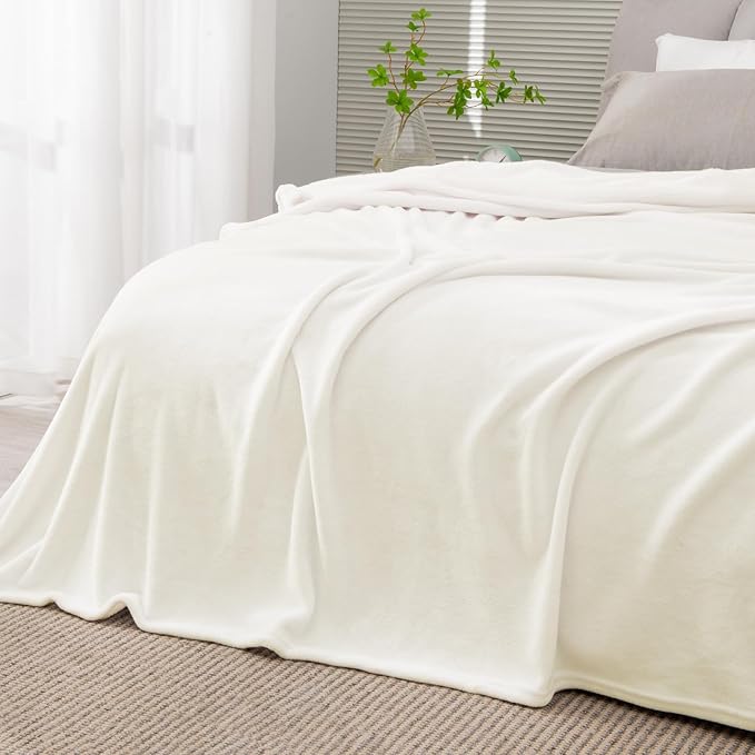 BEDELITE Fleece Blanket Full Size Cream Throw Blankets for Couch & Bed, Luxury Plush Cozy Fuzzy Blanket 84x90 inches, Super Soft Warm Lightweight Throw Blanket for Travel Camping