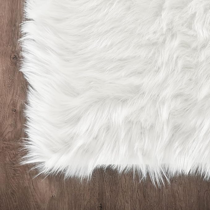 Latepis Area Rugs 6x9 Faux Fur Sheepskin Rug for Living Room, Fluffy Washable Rug for Bedroom, Playroom, Luxury Room Decor, Rectangle