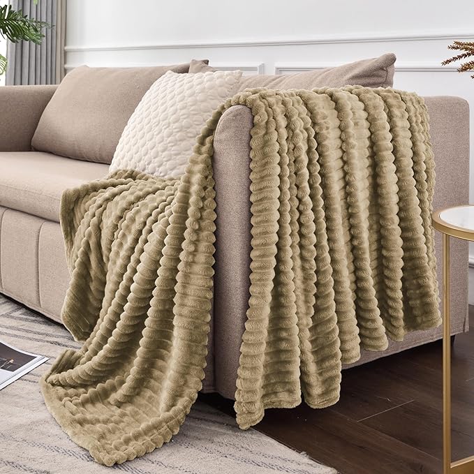 BEDELITE Fleece Throw Blanket for Couch – 3D Ribbed Jacquard Soft and Warm Decorative Fuzzy Blanket – Cozy, Fluffy, Plush Lightweight Brown Throw Blankets for Bed, Sofa, 50x60 inches