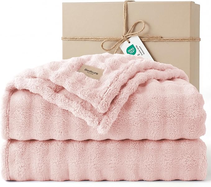 Bedsure 3D Fleece Bubble Blanket - GentleSoft Pink King Blanket for Bed Sofa Girls Room Decor - Luxury Soft Cozy Spring Gifts for Kids Girls, Lightweight, Crystal Pink, 108"×90"