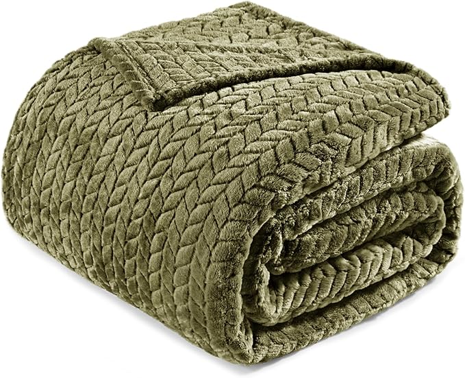Exclusivo Mezcla Fleece Twin Size Blanket for Bed, 90x66 Inches Soft Cozy Jacquard Flannel Blankets, Lightweight Fuzzy Plush Warm for Women, Olive Green