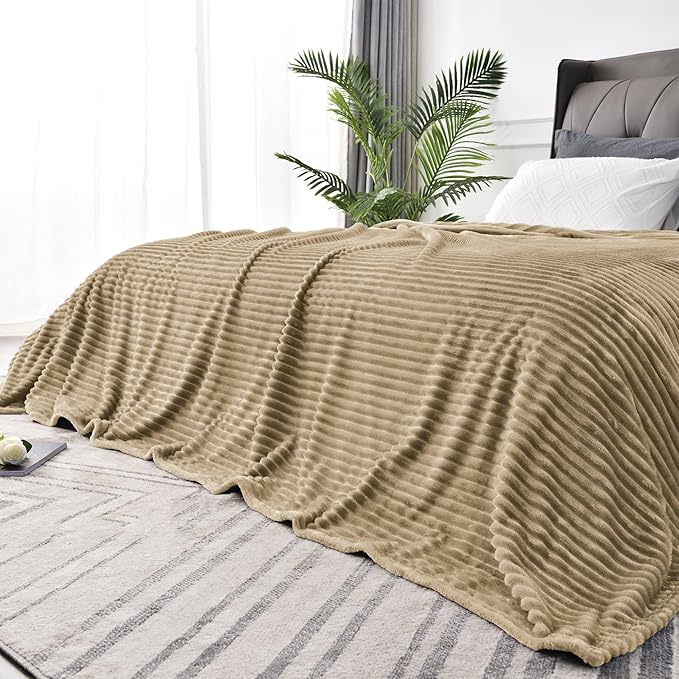 BEDELITE Fleece Blanket King Size – 3D Ribbed Jacquard Soft and Warm Decorative Fuzzy Blankets – Cozy, Fluffy, Plush Lightweight Throw Blankets for Couch, Bed, Sofa(Brown, 108x90 inches)