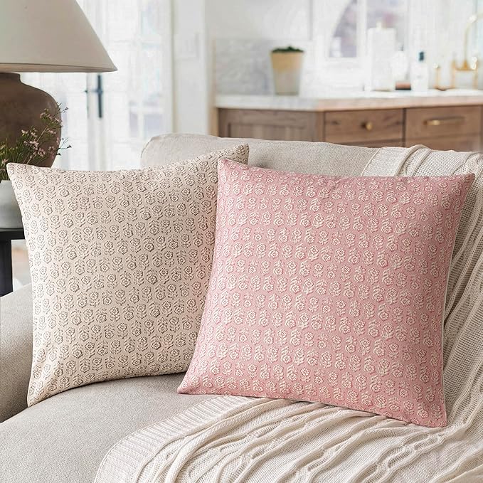 Foindtower Set of 2 Decorative Neutral Floral Print Throw Pillow Covers Vintage Accent Farmhouse Cushion Covers Boho Home Decor for Sofa Couch Chair Bedroom Living Room Outdoor,22×22 Inch,Light Pink