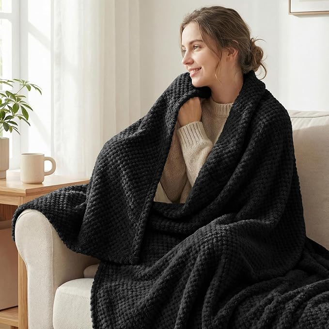 Exclusivo Mezcla Fleece Bed Blanket Queen Size, Super Soft and Warm Blankets for Couch, Sofa and Bed Waffle Textured, Cozy, Fuzzy and Lightweight (Black, 90x90 Inches)