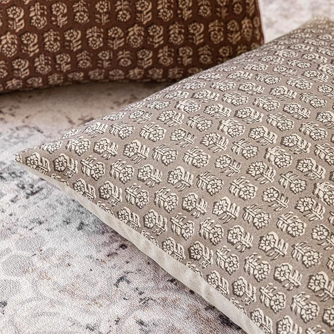 Foindtower Set of 2 Decorative Neutral Floral Print Throw Pillow Covers Vintage Accent Farmhouse Cushion Covers Boho Home Decor for Sofa Couch Chair Bedroom Living Room,20×20 Inch,Tan Taupe