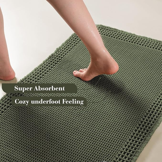 RESARE Christmas Waffle Bath Mat for Bathroom, Super Absorbent Bathroom Rugs Non Slip Machine Washable, Ultra Soft Quick Dry Boho Bath Rugs with Tassels for Floor, Bordered Design, 17"x24" Green