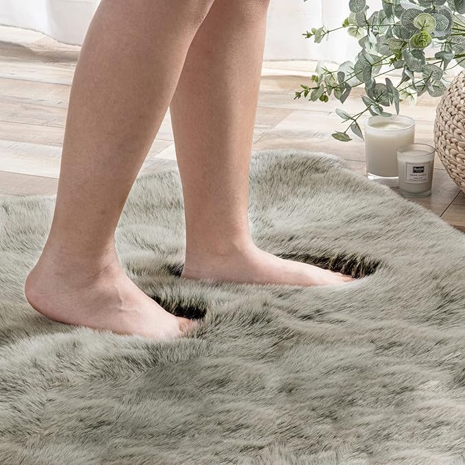 Ashler Home Deco Faux Fox Fur Area Rug, Green White Brown Fluffy, 2x3 ft, High Pile, Rectangular, Indoor, Animals Theme, Portable, Sturdy, Spot Clean Only