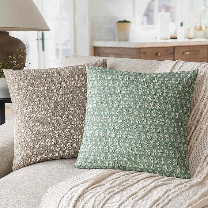 Foindtower Set of 2 Decorative Neutral Floral Print Throw Pillow Covers Vintage Accent Farmhouse Cushion Covers Boho Home Decor for Sofa Chair Couch Bedroom Living Room Outdoor,18×18 Inch,Aqua Blue