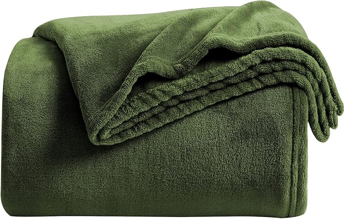 KMUSET Super Soft Throw Blanket Premium Silky Flannel Fleece Throw Size Green Microfiber Lightweight Blanket All Season Use