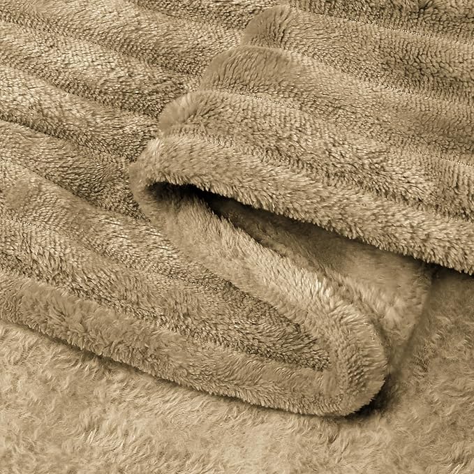 BEDELITE Fleece Throw Blanket for Couch – 3D Ribbed Jacquard Soft and Warm Decorative Fuzzy Blanket – Cozy, Fluffy, Plush Lightweight Brown Throw Blankets for Bed, Sofa, 50x60 inches
