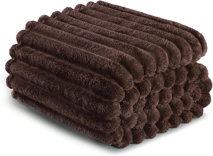 Exclusivo Mezcla King Size Flannel Fleece Blanket, Super Soft Striped Jacquard Bed Blanket, Lightweight Fuzzy Cozy for All Seasons, 90x104 Inches, Coffee