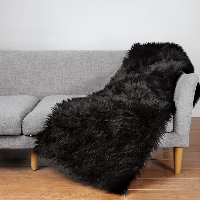 Ciicool Black Fur Fluffy Rug, 2x4 ft Small Faux Fur Rug for Bedroom, Washable Faux Sheepskin Rugs for Sofa Couch Seat Cushion, Thick Shaggy Furry Floor Carpets for Bedside Living Room