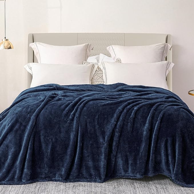 Exclusivo Mezcla Plush Fuzzy Fleece Bed Blanket King Size, Super Soft, Fluffy and Warm Blankets for Couch, Bed, All Season (Navy Blue, 90x104 inches)