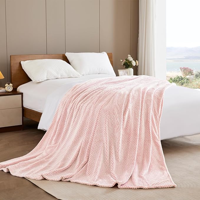 Exclusivo Mezcla Fleece Bed Blanket Queen Size, Super Soft and Warm Blankets for Couch, Sofa and Bed Waffle Textured, Cozy, Fuzzy and Lightweight (Heather Dusty Pink, 90x90 Inches)