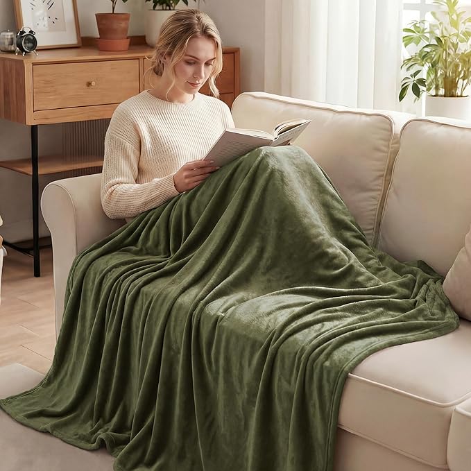Exclusivo Mezcla Fleece Throw XL Blanket for Couch, Sofa, Super Soft and Warm Olive Green Blankets, All Season, Cozy, Plush, Lightweight, 50x70 Inches