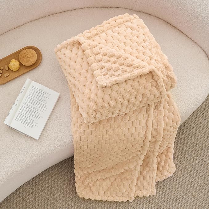 BEDELITE Fleece Throw Blanket for Couch & Bed - 3D Jacquard Decorative Blush Sand Blanket, Super Soft and Cozy Warm Fuzzy Blanket All Seasons Suitable, 50x60Inches