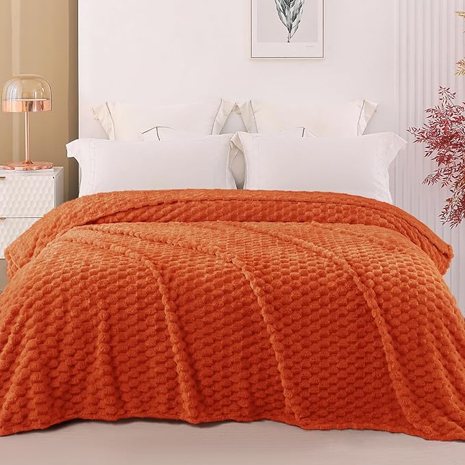 Exclusivo Mezcla Fleece Twin Blanket for Bed, Extra Large Fuzzy Burnt Orange Bed Blankets, Soft Cozy Plush Sofa Throws for All Seasons, 60x80 Inches