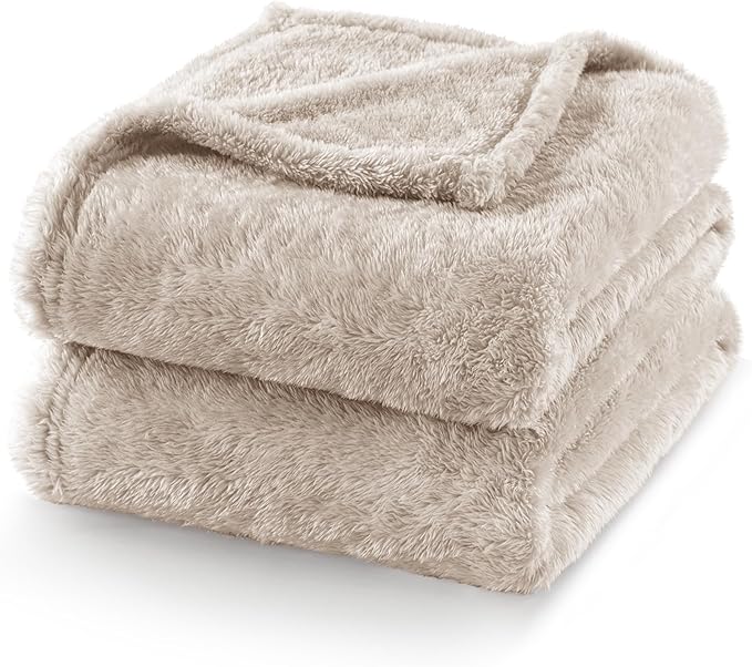 Exclusivo Mezcla Plush Fuzzy Fleece Bed Blanket Queen Size, Super Soft, Fluffy and Warm Blankets for Couch, Bed, All Season (Camel, 90x90 inches)