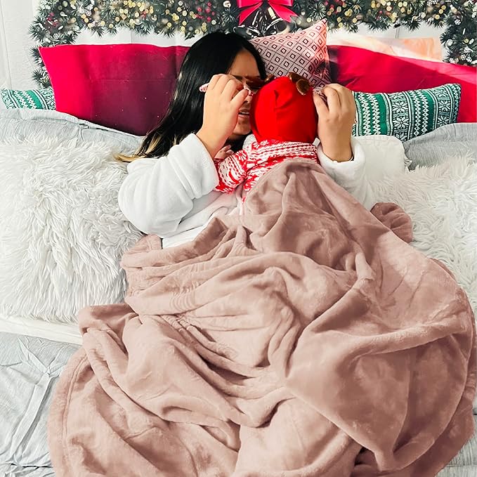 Bedsure GentleSoft Fleece Blankets King Size Dusty Pink - Bed Blanket Soft Lightweight Plush Cozy Fuzzy Luxury Microfiber, 108x90 inches