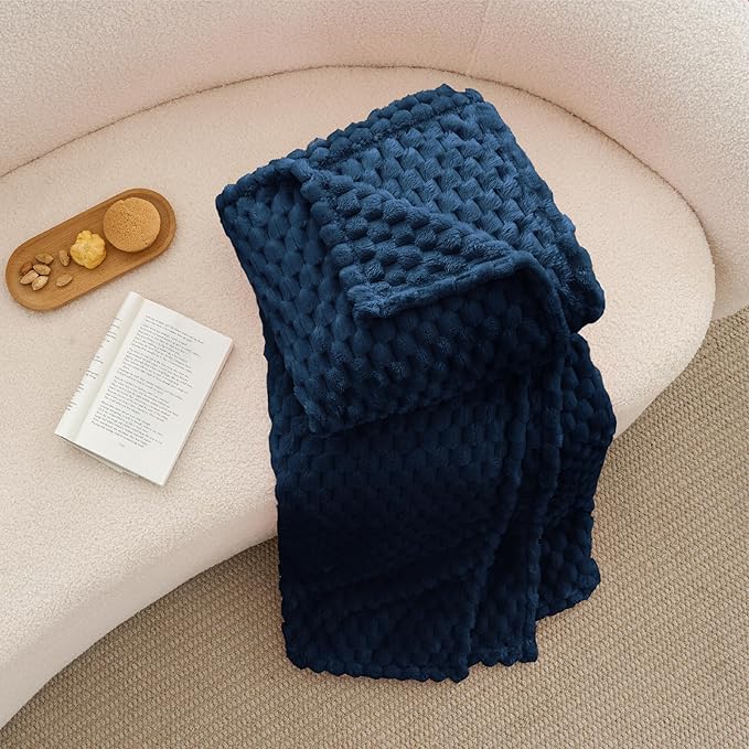 BEDELITE Fleece Blanket - 3D Jacquard Decorative Navy King Size Blankets for Bed, Soft and Cozy Warm Plush Fluffy Blanket All Seasons Suitable, 108x90Inches