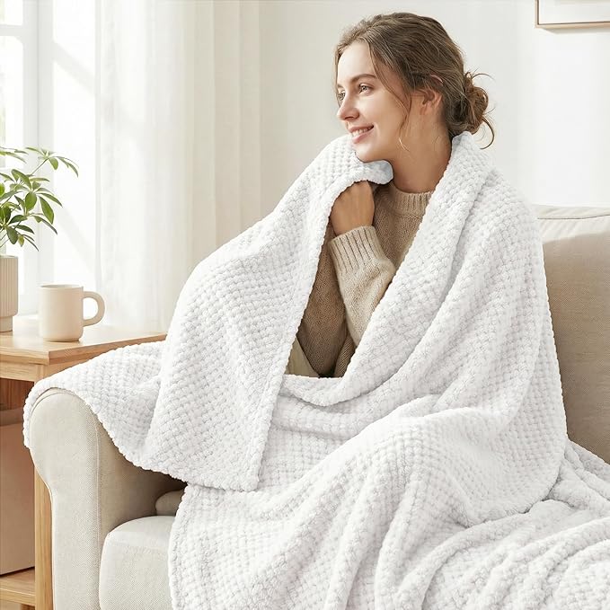 Exclusivo Mezcla Fleece Bed Blanket Twin Size, Super Soft and Warm Blankets for Couch, Sofa and Bed Waffle Textured, Cozy, Fuzzy and Lightweight (Pure White, 90x66 Inches)
