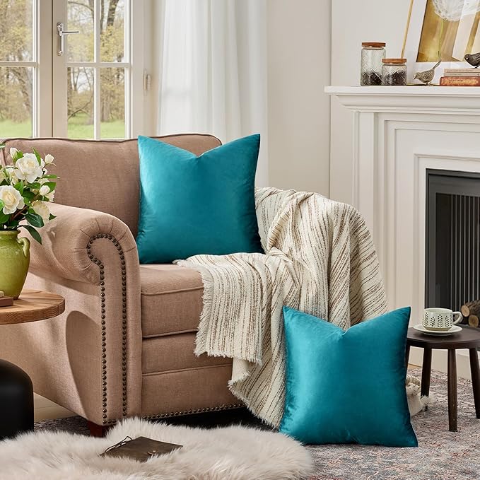 GIGIZAZA Decorative Couch Throw Pillow Covers,Set of 2 Teal Peacock Green Square Pillow Cushion Covers 22x22,Pillow Cases Velvet Pillow Covers