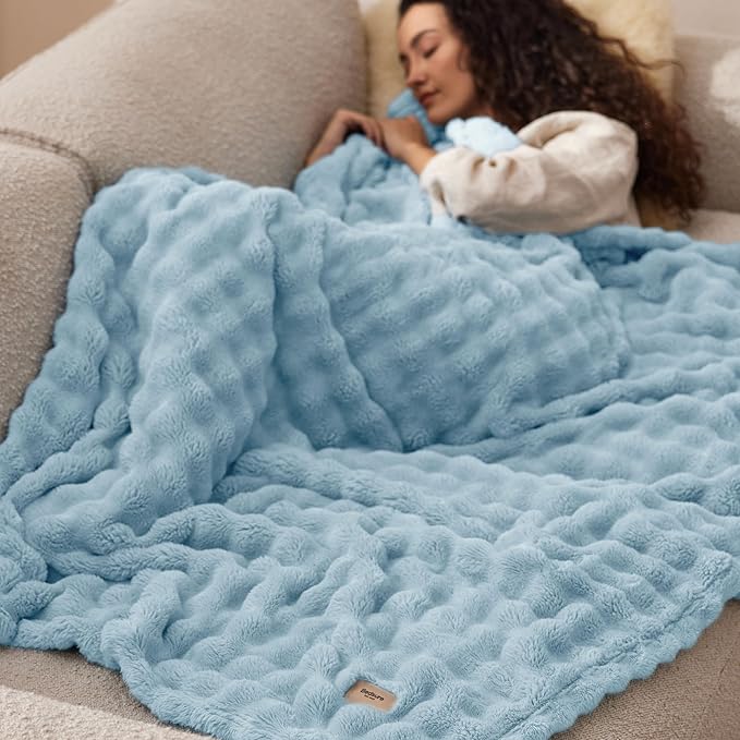 Bedsure 3D Fleece Bubble Blanket for Couch - GentleSoft Blue Throw Blanket for Sofa Bed Room Decor - Luxury Soft Cozy Gifts for Kids Girls, Lightweight, All Seasons, Light Blue, 50"×60"