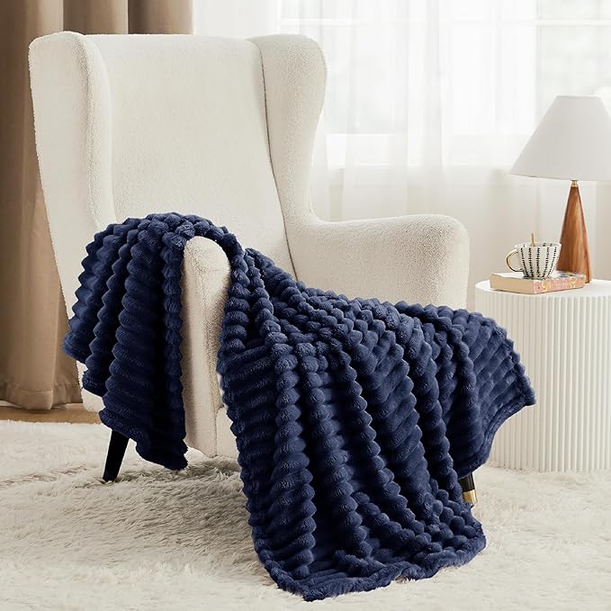 Bedsure GentleSoft Navy Blue Twin Blanket for Bed - Cozy Soft Blankets for Women, Cute Large Throws for Girls, Navy, 66x90 Inches
