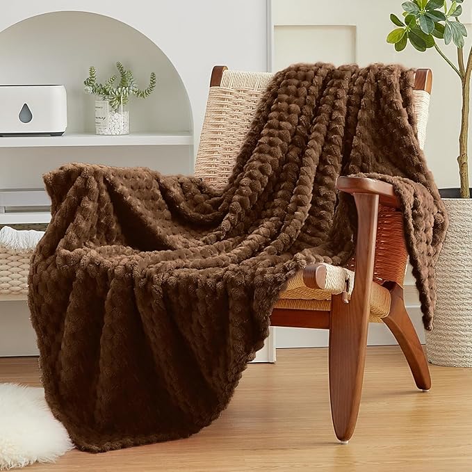 EXQ Home Fleece Throw Blanket for Couch or Bed - 3D Imitation Turtle Shell Jacquard Decorative Blankets - Cozy Soft Lightweight Fuzzy Flannel Blanket Suitable for All Seasons(50"×60",Coffee)