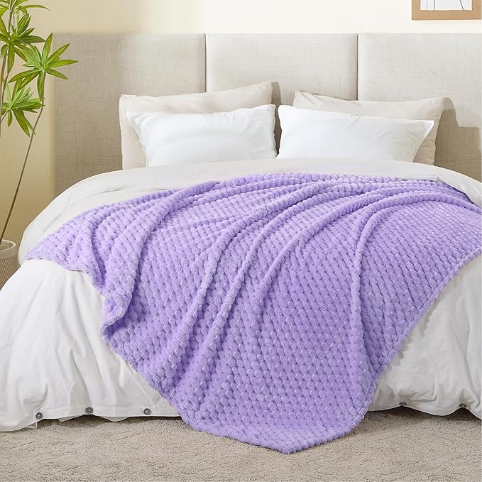 BEDELITE Fleece Blanket - 3D Jacquard Decorative Lavender Throw Blankets for Couch & Bed, Soft and Cozy Warm Plush Fluffy Blanket All Seasons Suitable, 50x70Inches