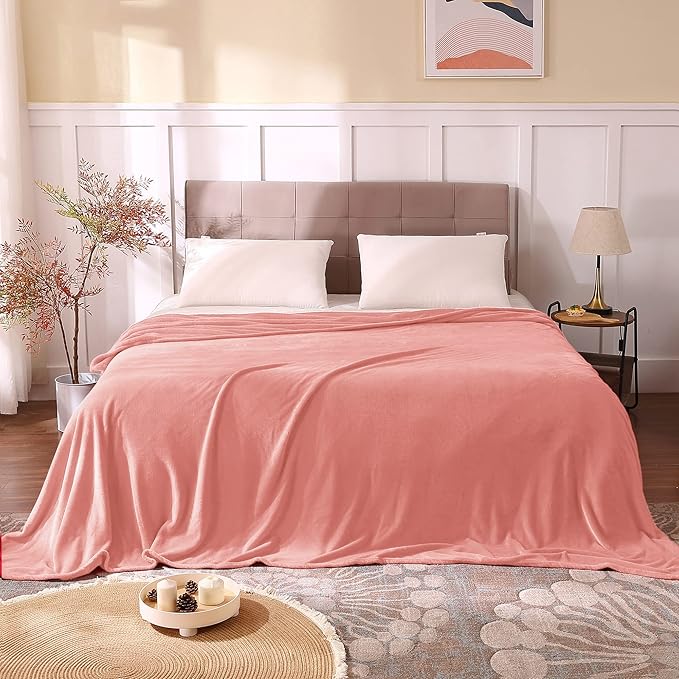BEDELITE Fleece Blanket King Size Blankets for Bed, Luxury Plush Cozy Fuzzy Blanket 108x90 inches, Super Soft Warm Lightweight Throw Blanket All Seasons Suitable, Pink