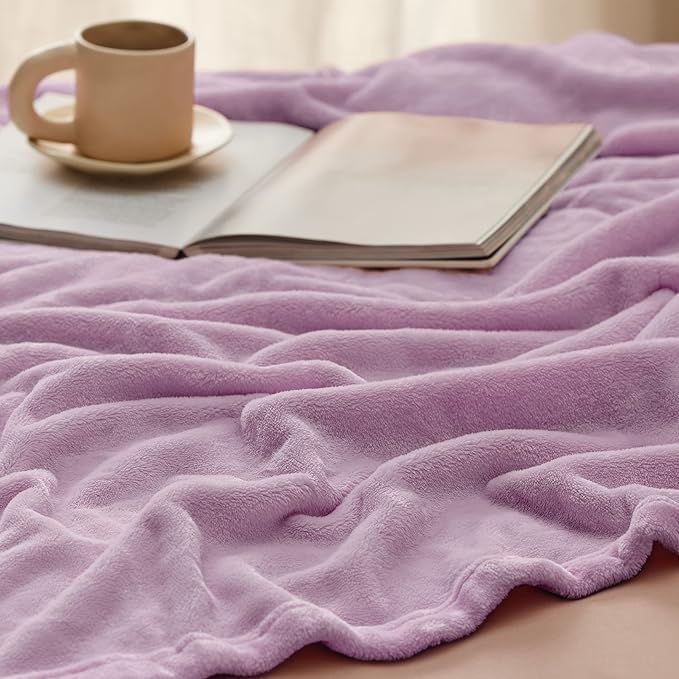 Bedsure GentleSoft Twin XL Fleece Blanket Dorm Bedding - Lightweight Soft Cozy Blankets for Bed, Sofa, Couch, Travel, Camping, Lilac, 66"x90"