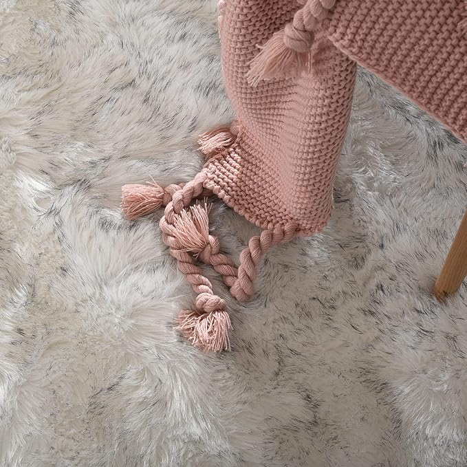 Goolela Fluffy Faux Sheepskin Fur Rug 4x6 White with Grey Tips Fuzzy Furry Plush Rug for Bedroom Living Dining Room Office Soft Shaggy Carpet Rectangle