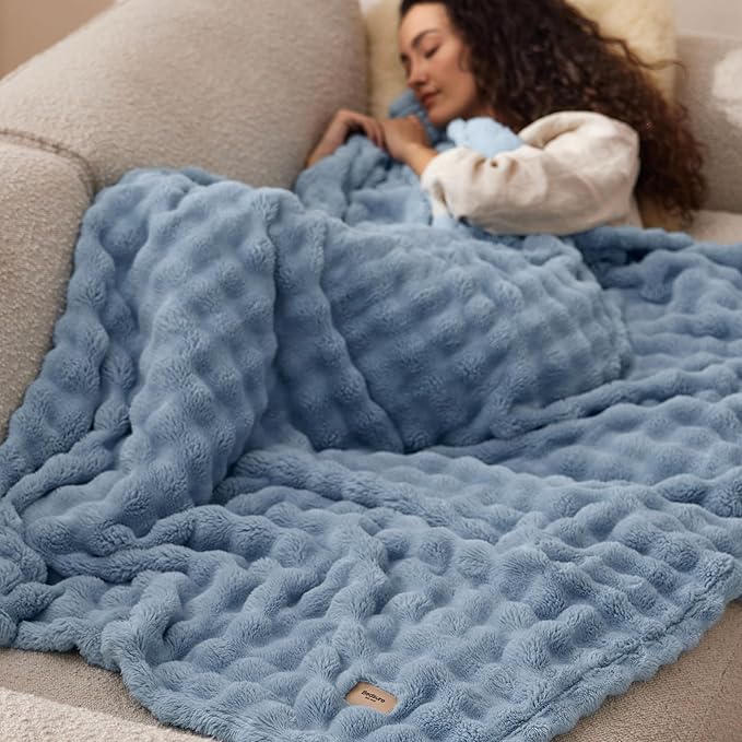 Bedsure 3D Fleece Bubble Blanket for Couch - GentleSoft Blue Spring Throw Blanket for Sofa Bed Room Decor - Luxury Soft Cozy Gifts for Kids Girls, Lightweight, All Seasons, Celestial Blue, 50"×60"
