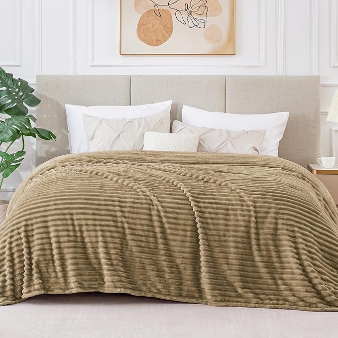 BEDELITE Fleece Blanket Queen Size – 3D Ribbed Jacquard Soft and Warm Decorative Fuzzy Blankets – Cozy, Fluffy, Plush Lightweight Throw Blankets for Couch, Bed, Sofa(Brown, 90x90 inches)