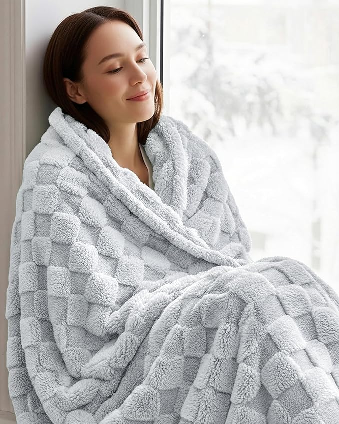 Utopia Bedding Cool Grey Checkered Fleece King Blanket for Couch or Bed, Soft Plush Cozy Blanket for Women and Men, Ultra Comfy Travel-Friendly Bed Throws for Relaxation, 90x102 Inches