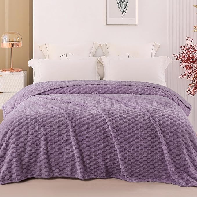 Exclusivo Mezcla Fleece King Blanket for Bed, Extra Large Fuzzy Grayish Purple Bed Blankets, Soft Cozy Plush Sofa Throws for All Seasons, 90x104 Inches