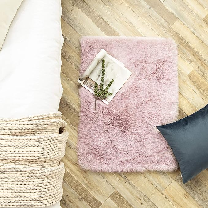 Ashler HOME DECO Soft Fox Faux Fur Chair Couch Cover Area Rug for Bedroom Floor Sofa Living Room Pink White Rectangle 2 x 3 Feet