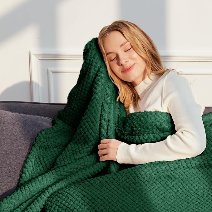 Whale Flotilla King Size Fuzzy Fleece Blanket for Bed, 90x104 Inch Fluffy Warm Soft Jacquard Blankets for All Season, Lightweight and Cozy, Deep Green