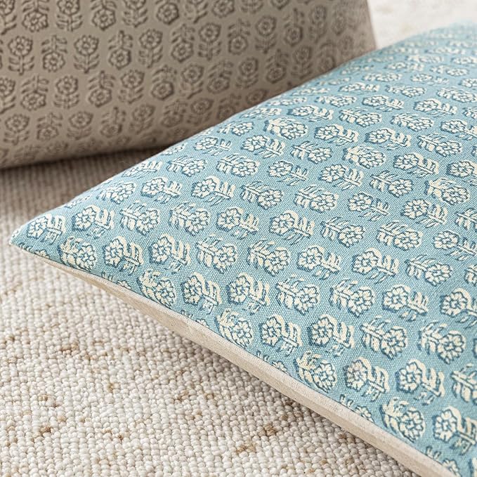 Foindtower Set of 2 Decorative Vintage Floral Print Throw Pillow Covers Neutral Accent Farmhouse Cushion Covers Boho Home Decor for Sofa Couch Chair Bedroom Living Room Outdoor,22×22 Inch,Sky Blue
