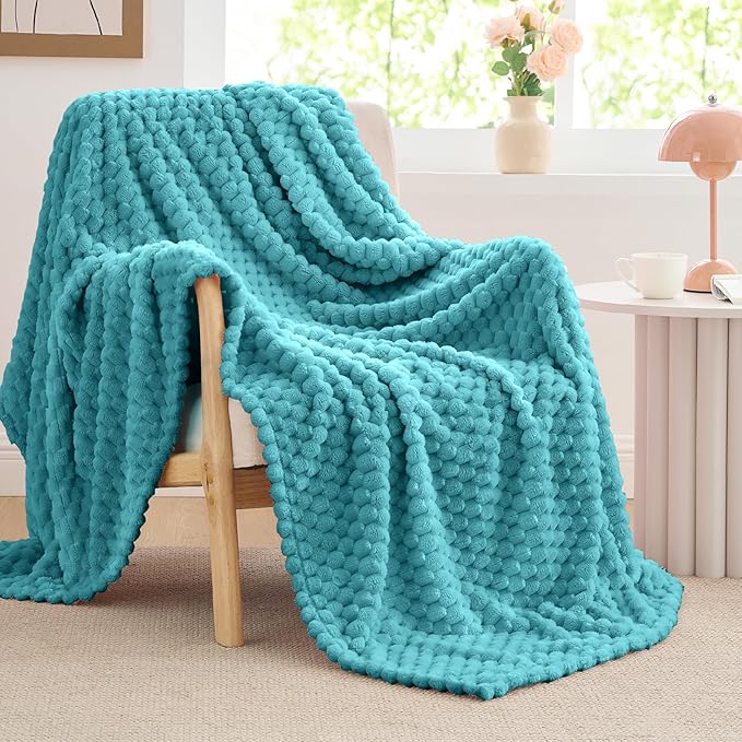 BEDELITE Fleece Blanket - 3D Jacquard Decorative Teal Throw Blankets for Couch & Bed, Soft and Cozy Warm Plush Fluffy Blanket All Seasons Suitable, 50x70Inches