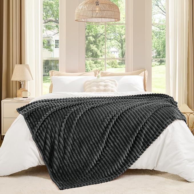 BEDELITE Fleece Blanket Twin Size – 3D Ribbed Jacquard Soft and Warm Decorative Fuzzy Blankets – Cozy, Fluffy, Plush Lightweight Throw Blankets for Couch, Bed, Sofa(Charcoal Grey, 60x80 inches)
