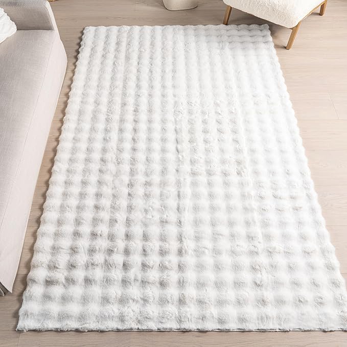 nuLOOM Jeni Off-White, 6' Round, Solid Faux Rabbit, Fluffy and Cozy, High Traffic, Stain Resistant, Easy Clean, Durable Washable Area Rug for Bedroom, Living Room, Dining, Den, Foyer, Entryway
