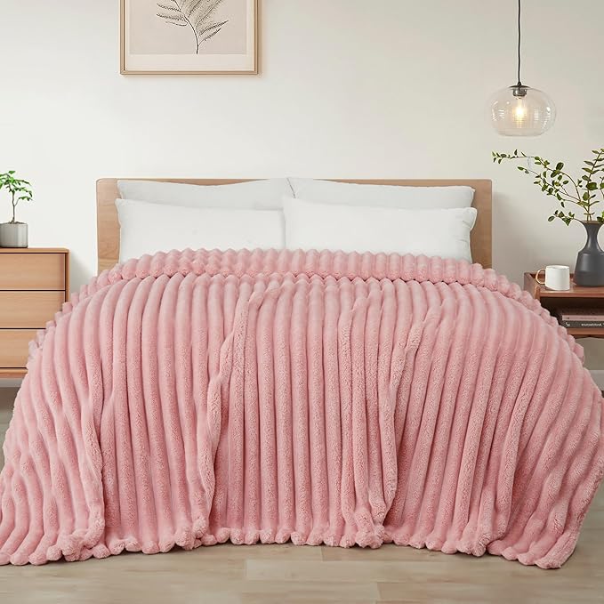 Exclusivo Mezcla Twin Size Flannel Fleece Blanket, Super Soft Striped Jacquard Bed Blanket, Lightweight Fuzzy Cozy for All Seasons, 60x80 Inches, Pink