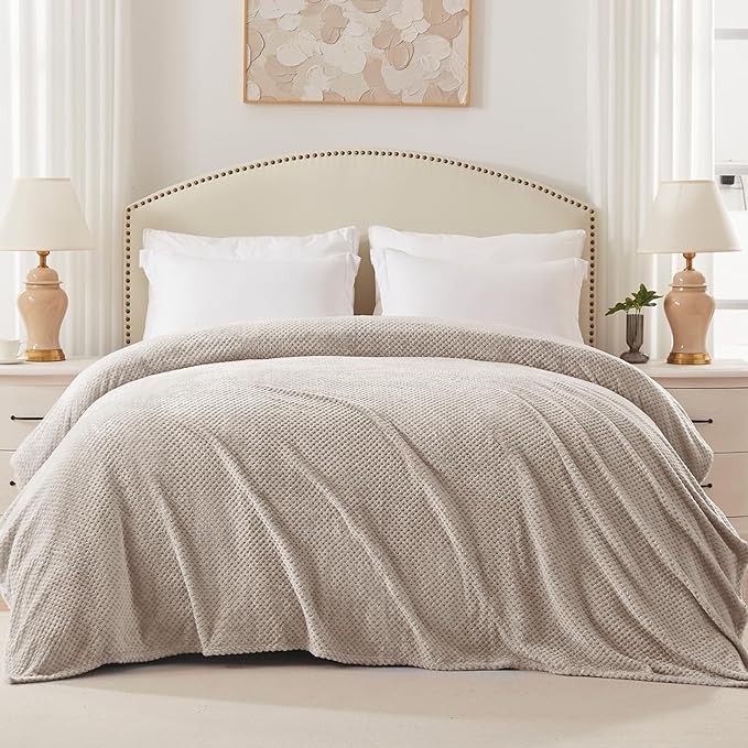 Exclusivo Mezcla Fleece Bed Blanket King Size, Super Soft and Warm Blankets for Couch, Sofa and Bed Waffle Textured, Cozy, Fuzzy and Lightweight (Tan, 90x104 Inches)