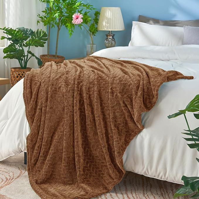 inhand Dark Brown Fleece Queen Blanket for Bed, Super Soft Flannel Cozy Blankets for Adults, Lightweight Leaves Pattern Fuzzy Blanket for Office,Warm Plush Blankets for All Season, 90x90 Inches