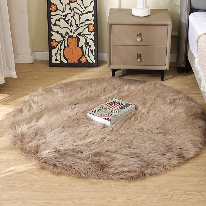 ORINOVA Beige Fuzzy Living Room Washable Area Rug 5ft Round Shag Faux Sheepskin Nursery Rug for Bedroom Teen Room Home Decor Soft Fluffy Circle Carpet
