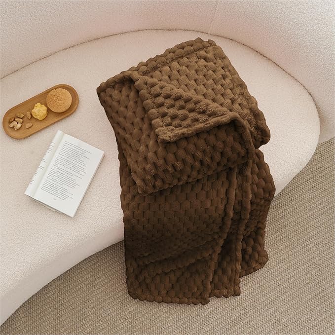 BEDELITE Fleece Blanket Twin Size for Bed Couch, 3D Jacquard Decorative Brown Throw, Soft and Cozy Warm Plush Fuzzy Blanket All Seasons Suitable, 60x80Inches